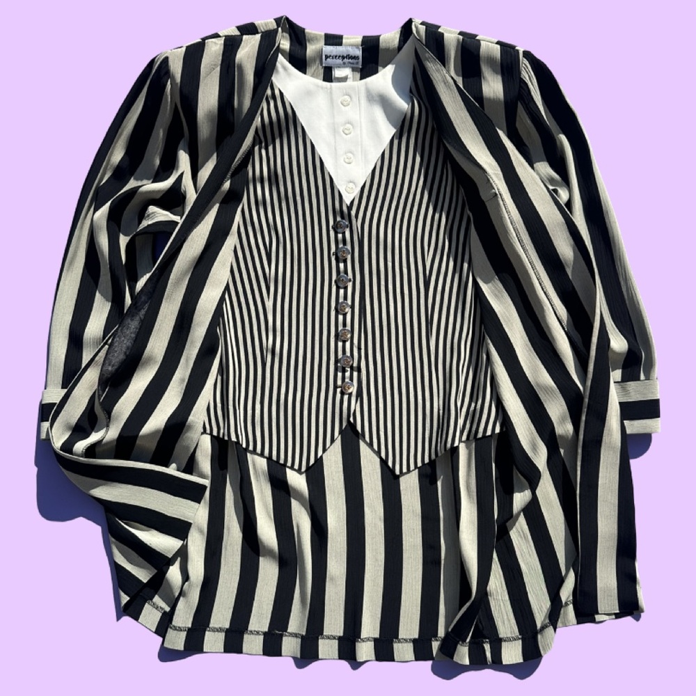 Perceptions Multi Layer Power Suit Top                   Vintage 1980's
Size: 10